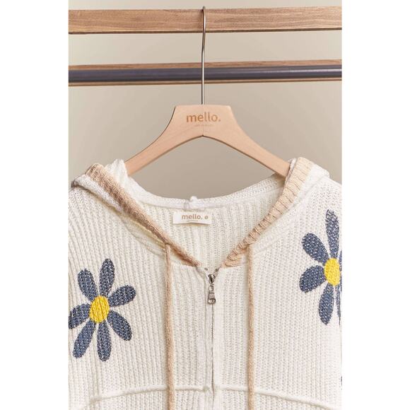 Hooded Floral Crochet Quarter Sleeve Top - Picture 10 of 12